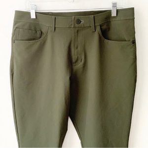 Public Rec Men’s Slim Workday Pants Size 32 Dark Olive Lightweight Stretch